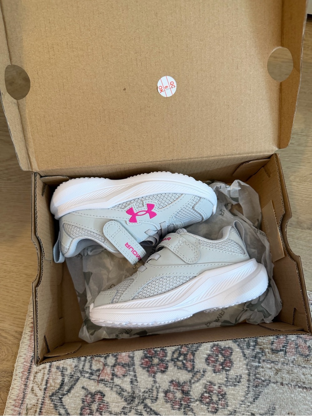 NWT under armour toddler sneakers size 5